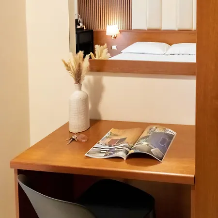 Albadomus O 招待所 4*