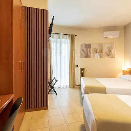 Albadomus O Guest house Rome