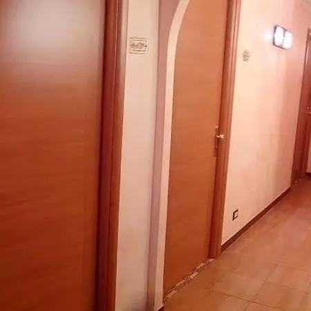 Albadomus O Guest house Rome